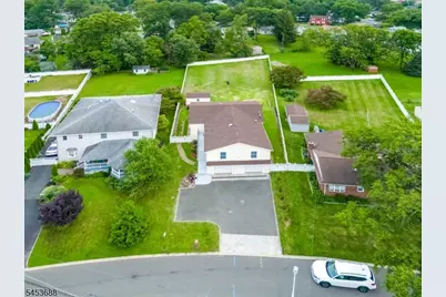 7 Henoch Ave, Clifton, NJ 07013 - Photo 35