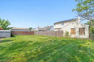 101 S 18th Ave, Manville, NJ 08835 - Photo 35