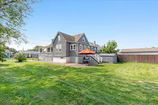 101 S 18th Ave, Manville, NJ 08835 - Photo 33