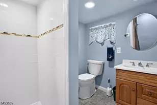 1 Perry Pl, Springfield, NJ 07081 - Photo 19