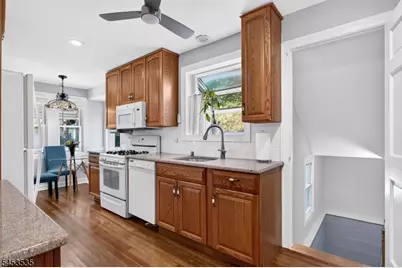 1 Perry Pl, Springfield, NJ 07081 - Photo 13