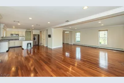 7 Fernwood Trl, Mountain Lakes, NJ 07046 - Photo 11