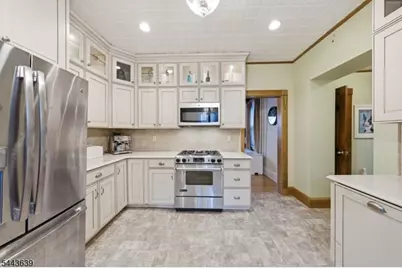 11 Willow St, Cranford Township, NJ 07016 - Photo 15