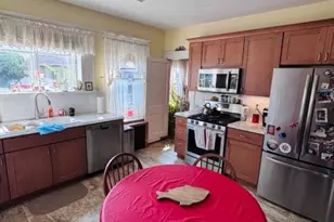 409 E 25th St, Paterson, NJ 07514 - Photo 11