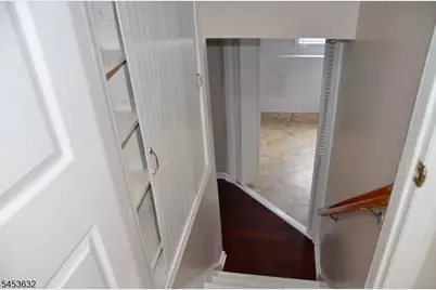 38 Auburn Rd, Parsippany, NJ 07054 - Photo 17