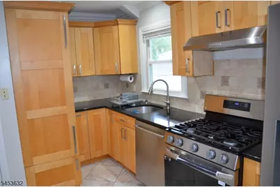 38 Auburn Rd, Parsippany, NJ 07054 - Photo 15