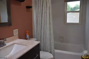 38 Auburn Rd, Parsippany, NJ 07054 - Photo 27