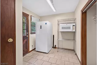 1601 N Stiles St, Linden, NJ 07036 - Photo 19