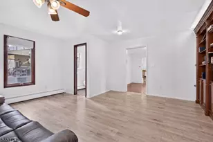 1601 N Stiles St, Linden, NJ 07036 - Photo 7
