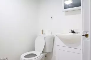 302 N 10th St, Newark, NJ 07107 - Photo 13
