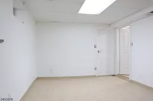 302 N 10th St, Newark, NJ 07107 - Photo 11