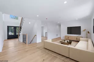 41 Pino Ct, Clifton, NJ 07013 - Photo 9