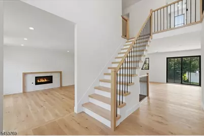 41 Pino Ct, Clifton, NJ 07013 - Photo 5