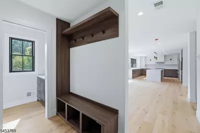 41 Pino Ct, Clifton, NJ 07013 - Photo 17