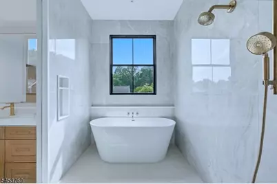 41 Pino Ct, Clifton, NJ 07013 - Photo 27