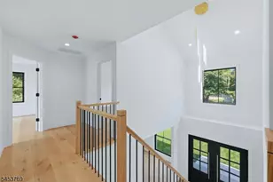 41 Pino Ct, Clifton, NJ 07013 - Photo 21