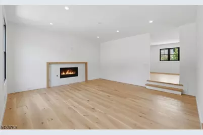 41 Pino Ct, Clifton, NJ 07013 - Photo 7