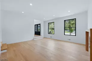 41 Pino Ct, Clifton, NJ 07013 - Photo 7