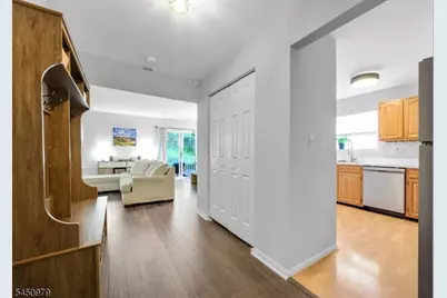 154 Vista Dr #154H, Hanover Township, NJ 07927 - Photo 5