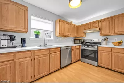 154 Vista Dr #154H, Hanover Township, NJ 07927 - Photo 9