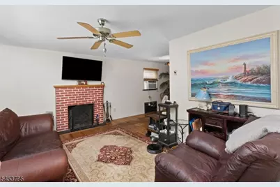 752 Park Ave, Middletown, NJ 07718 - Photo 11