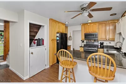 752 Park Ave, Middletown, NJ 07718 - Photo 17