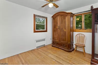 752 Park Ave, Middletown, NJ 07718 - Photo 21