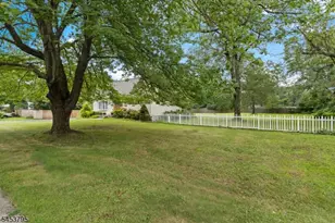 752 Park Ave, Middletown, NJ 07718 - Photo 5