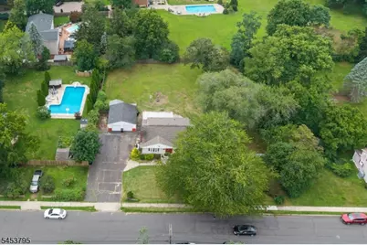 752 Park Ave, Middletown, NJ 07718 - Photo 7