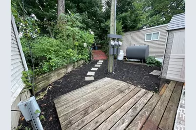 61 Travelo Dr, Wayne Twp., NJ 07470 - Photo 9