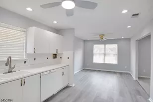 8 Millie Ln, East Hanover Township, NJ 07936 - Photo 3