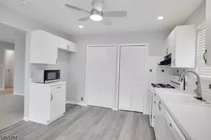 8 Millie Ln, East Hanover Township, NJ 07936 - Photo 5