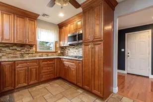 7 Bari Dr, Roxbury Township, NJ 07852 - Photo 11
