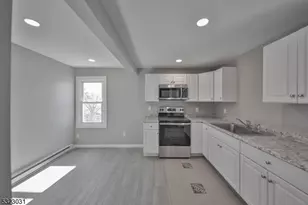 427 E Central Ave, Alpha, NJ 08865 - Photo 3