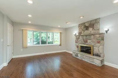 61 Elm St, Clifton, NJ 07013 - Photo 3