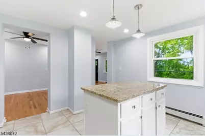 30 Chestnut Ter, Rockaway, NJ 07866 - Photo 5