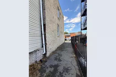 210 Berkeley Ave, Newark, NJ 07107 - Photo 3