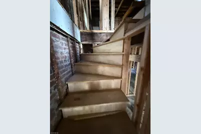210 Berkeley Ave, Newark, NJ 07107 - Photo 15