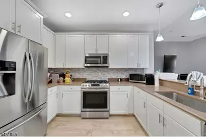 1103 Hamilton St #1103, Belleville, NJ 07109 - Photo 9