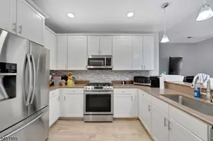 1103 Hamilton St, Belleville, NJ 07109 - Photo 9