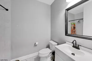 1103 Hamilton St, Belleville, NJ 07109 - Photo 23