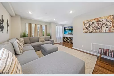 34 Garibaldi Ave, Newark, NJ 07114 - Photo 13