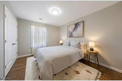 34 Garibaldi Ave, Newark, NJ 07114 - Photo 9