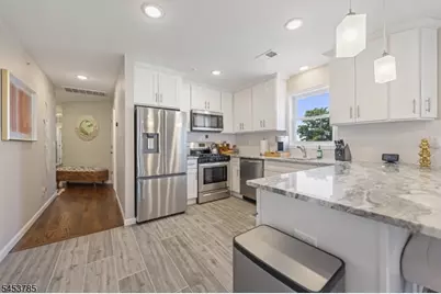 34 Garibaldi Ave, Newark, NJ 07114 - Photo 25