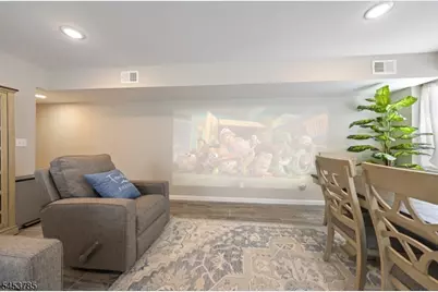 34 Garibaldi Ave, Newark, NJ 07114 - Photo 35