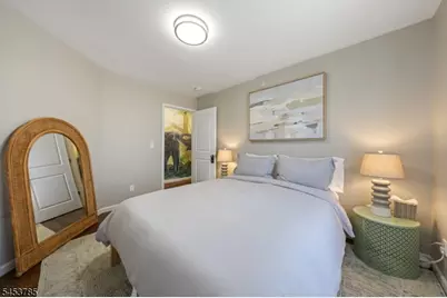 34 Garibaldi Ave, Newark, NJ 07114 - Photo 19