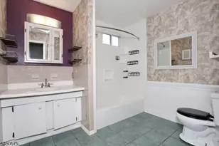 62 Molinari Dr, Wanaque, NJ 07465 - Photo 29