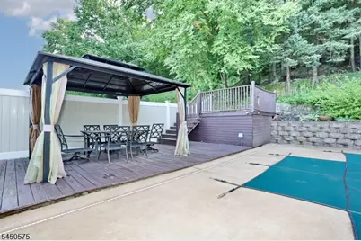 62 Molinari Dr, Wanaque, NJ 07465 - Photo 33