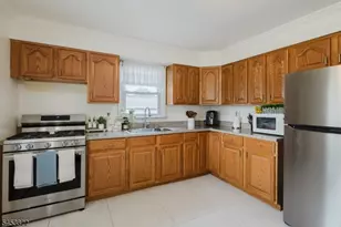 508 Wheeler Pl, Franklin Township, NJ 08873 - Photo 9