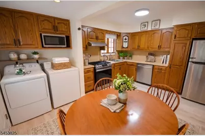 9 Korda Pl, Hanover Township, NJ 07927 - Photo 3
